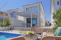3 Bedroom Detached house in Agia Thekla (Famagusta) for sale 