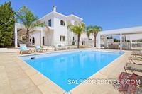 6 Bedroom Detached house · Paralimni (Famagusta) for sale 