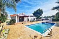 3 Bedroom Bungalow in Saint George Peyia (Paphos) for sale 