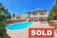 2 Bedroom Ground floor apartment in Peyia (Paphos) for sale 
