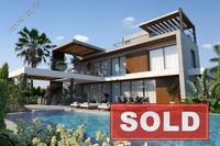 6 Bedroom Detached house in Agia Thekla (Famagusta) for sale 