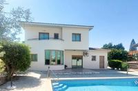 4 Bedroom Detached house in Dekeleia (Larnaca) to rent 
