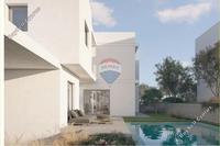 4 Bedroom Detached house in Agios Athanasios (Limassol) for sale 