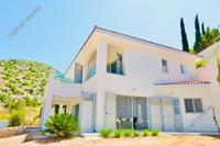 4 Bedroom Detached house in Kamares Tala (Paphos) for sale 