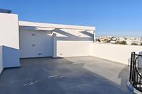 2 Bedroom Penthouse in Kamares Larnaca (Larnaca) to rent 