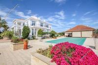 7 Bedroom Detached house in Oroklini (Larnaca) for sale 