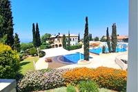 2 Bedroom Apartment in Aphrodite Hills (Paphos) to rent 