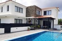 3 Bedroom Detached house in Latsia (Nicosia) for sale 