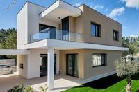 4 Bedroom Detached house · Agios Tychonas (Limassol) to rent 