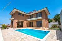 4 Bedroom Detached house in Parekklisia (Limassol) for sale 