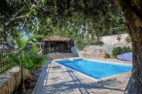 6 Bedroom Detached house in Agia Fyla (Limassol) for sale 