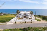 5 Bedroom Detached house in Agios Theodoros Larnacas (Larnaca) to rent 