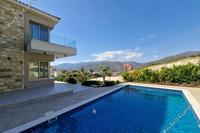 3 Bedroom Detached house in Foinikaria (Limassol) for sale 