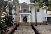 6 Bedroom Detached house in Oroklini (Larnaca) for sale 