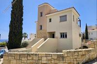 4 Bedroom Detached house · Agios Tychonas (Limassol) to rent 