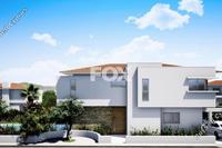 4 Bedroom Detached house in Kato Paphos Universal (Paphos) for sale 