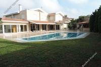 6 Bedroom Detached house · Latsia (Nicosia) for sale 