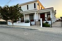 4 Bedroom Detached house · Archangelos (Nicosia) to rent 