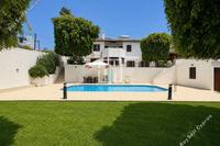 5 Bedroom Detached house in Agia Fyla (Limassol) for sale 
