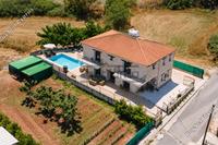 5 Bedroom Detached house in Drousia (Paphos) to rent 