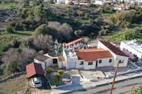 2 Bedroom Bungalow · Konia (Paphos) for sale 