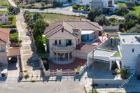 5 Bedroom Town house in Latsia (Nicosia) for sale 