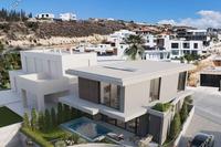 4 Bedroom Detached house in Agios Athanasios (Limassol) for sale 