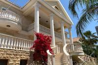 6 Bedroom Detached house · Parekklisia (Limassol) for sale 