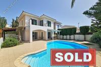 3 Bedroom Detached house in Peyia (Paphos) for sale 