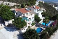 5 Bedroom Detached house in Lofos Tala (Paphos) for sale 