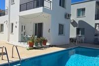 2 Bedroom Town house in Kato Paphos Universal (Paphos) for sale 