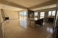 3 Bedroom Semi-detached house in Pallouriotissa (Nicosia) to rent 