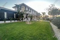 7 Bedroom Detached house in Dromolaxia (Larnaca) for sale 