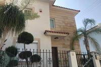 2 Bedroom Semi-detached house in Mouttagiaka (Limassol) to rent 