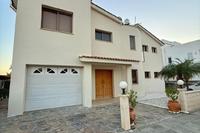 4 Bedroom Detached house in Geroskipou (Paphos) for sale 
