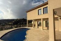 5 Bedroom Detached house in Agios Tychonas (Limassol) to rent 
