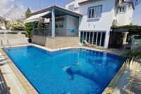 4 Bedroom Detached house in Livadia Larnacas (Larnaca) for sale 