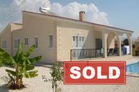 3 Bedroom Bungalow · Peyia (Paphos) for sale 