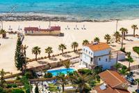 4 Bedroom Detached house in Agia Thekla (Famagusta) to rent 