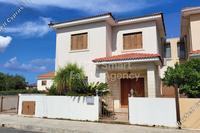4 Bedroom Semi-detached house in Kato Lakatamia (Nicosia) for sale 