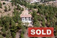 3 Bedroom Bungalow in Agios Epifanios Oreinis (Nicosia) for sale 