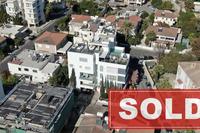 4 Bedroom Ground floor apartment in Faneromeni (Larnaca) for sale 