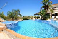 5 Bedroom Detached house · Sea Caves Peyia (Paphos) for sale 