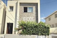 6 Bedroom Semi-detached house in Agios Athanasios (Limassol) for sale 