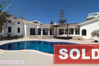 5 Bedroom Bungalow · Aradippou (Larnaca) for sale 