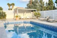 3 Bedroom Bungalow in Coral Bay (Paphos) for sale 