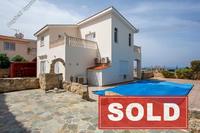 2 Bedroom Detached house in Peyia (Paphos) for sale 
