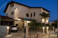 4 Bedroom Detached house in Livadia Larnacas (Larnaca) for sale 