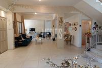 6 Bedroom Detached house in Aradippou (Larnaca) for sale 