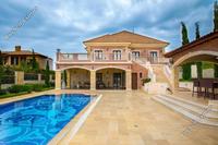 6 Bedroom Detached house in Secret Valley (Paphos) to rent 
